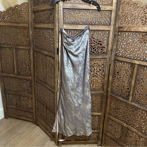 NWT House of CB CLARA PEWTER BIAS CUT MIDI SKIRT size Small reg $155 - Picture 8 of 9